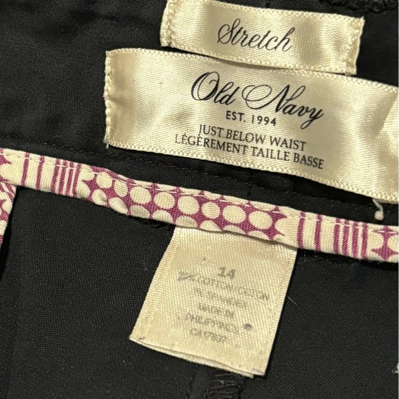 Old Navy Size 14 Stretch Just Below Waist Black Straight Leg Pants - Picture 3 of 6